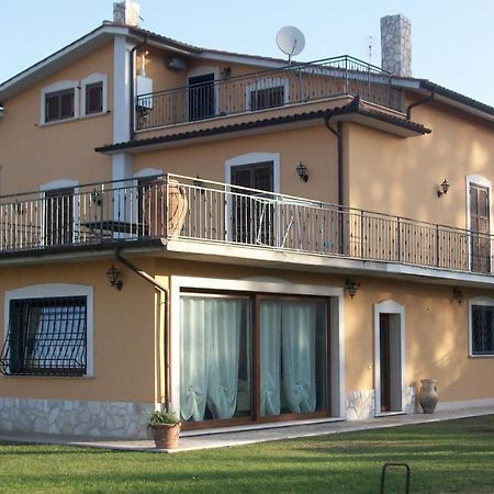 Bed and Breakfast Il Giardino Degli Ulivi Canneto  Exterior foto