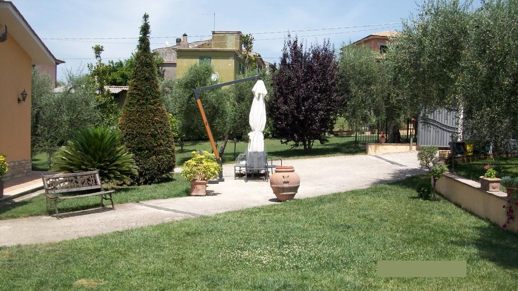 Bed and Breakfast Il Giardino Degli Ulivi Canneto  Exterior foto